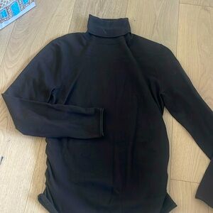 Theory Turtleneck- Brown